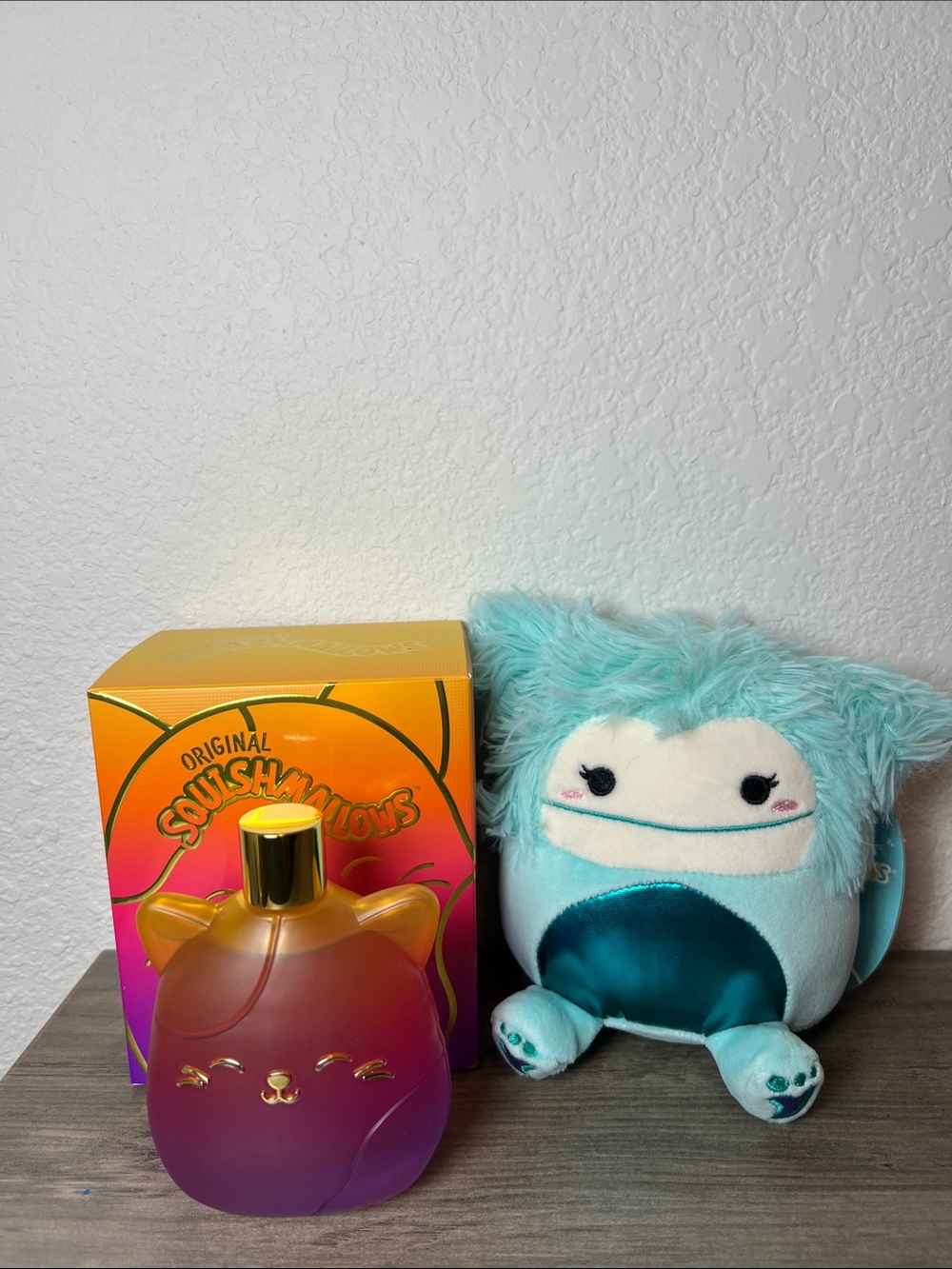 Squish Mallows Whisked Away Tropical Sunset & Joelle Plushie Bundle
